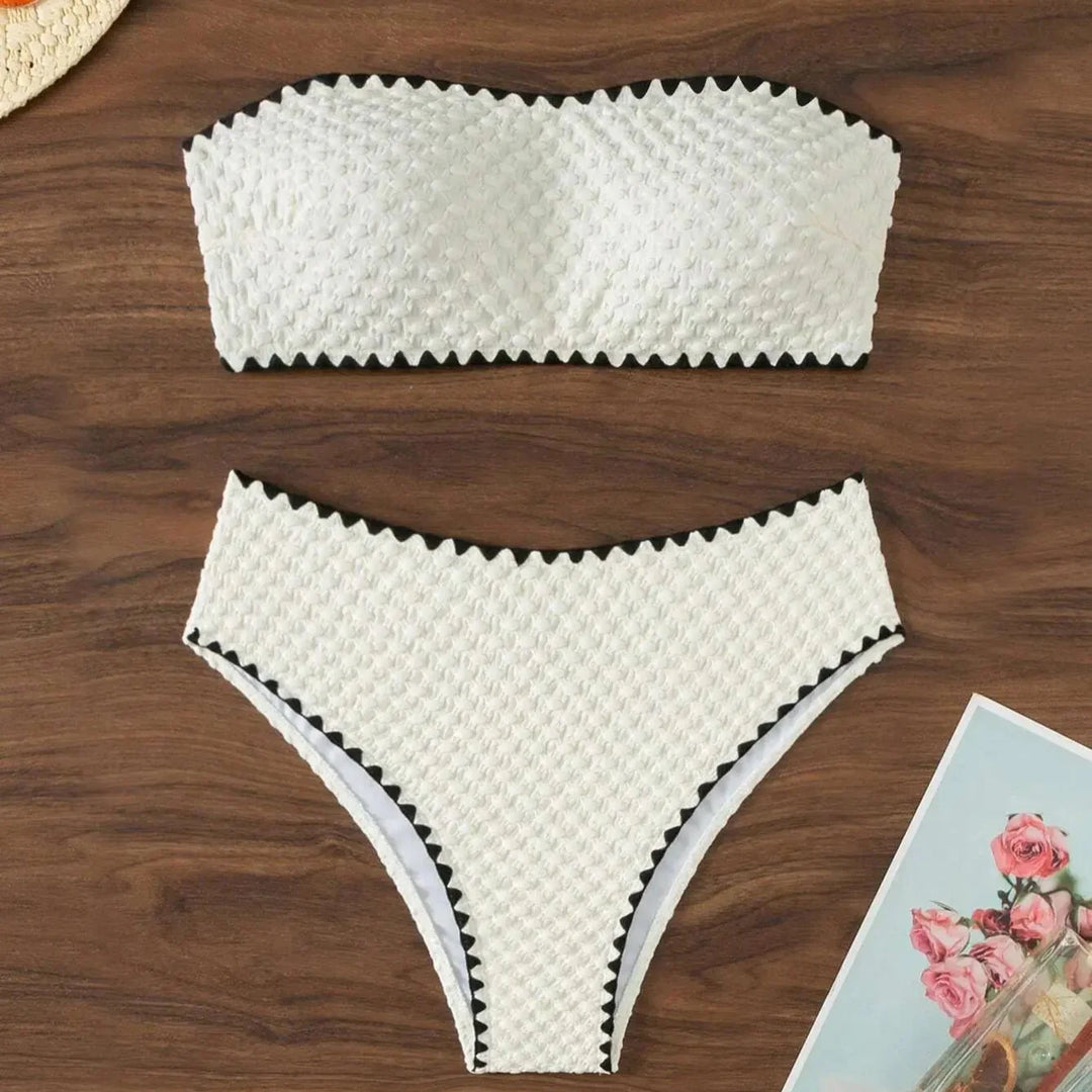 Costume da bagno bandeau in tessuto strutturato vita alta con finitura contrastante