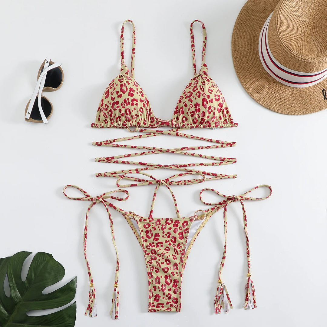 Bikini con lacci decorativi