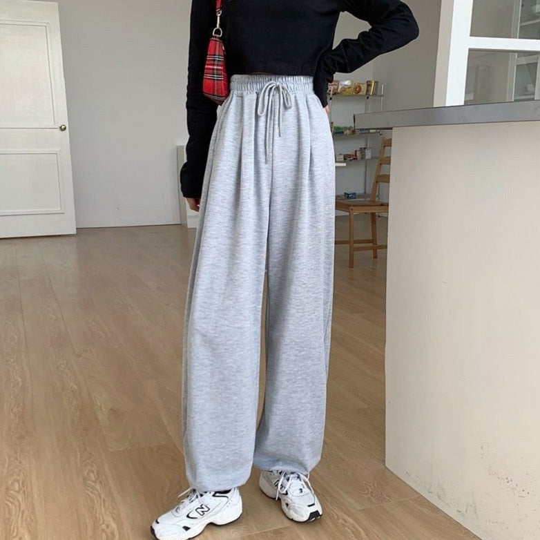 Pantaloni tuta larghi