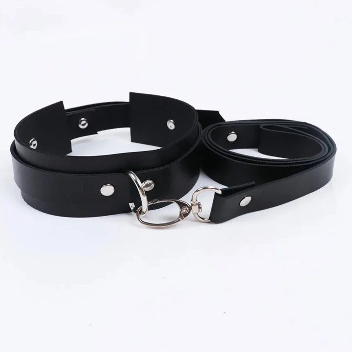 Collarino con guinzaglio