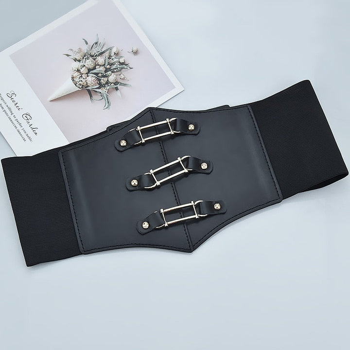 Corsetto ampio con chiusura decorativa