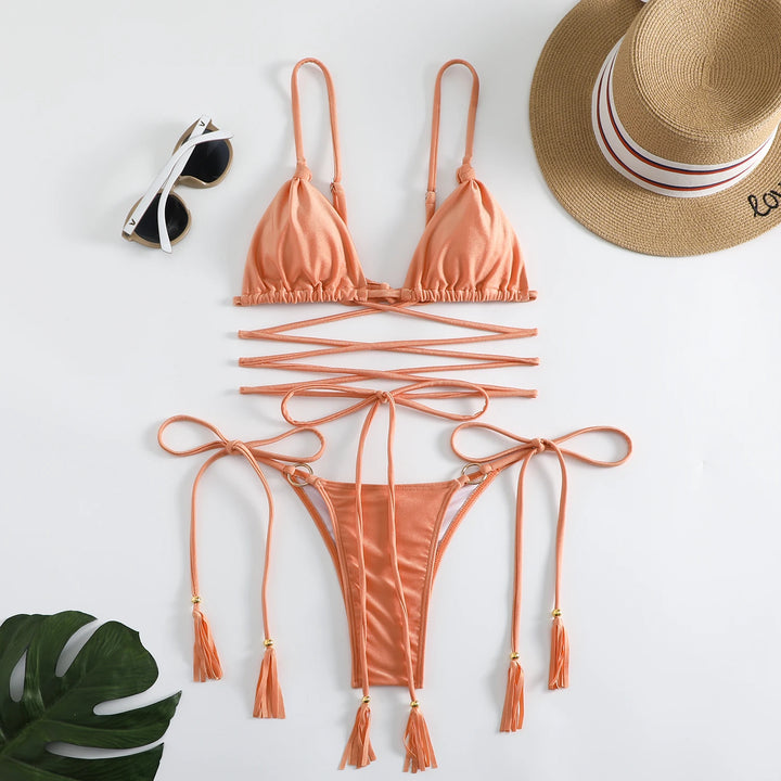 Bikini con lacci decorativi