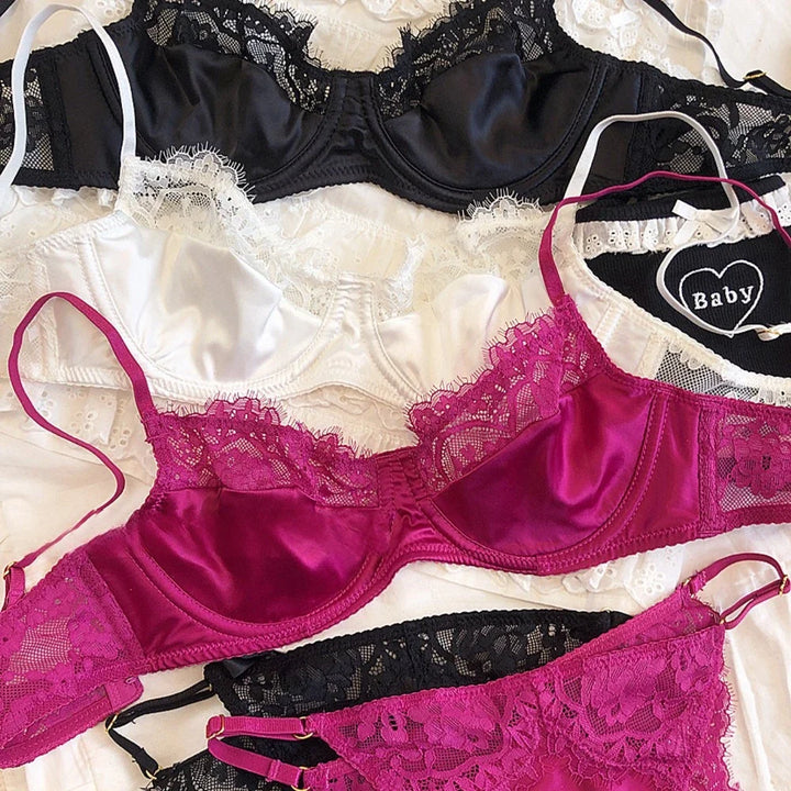 Completo intimo con finiture in pizzo