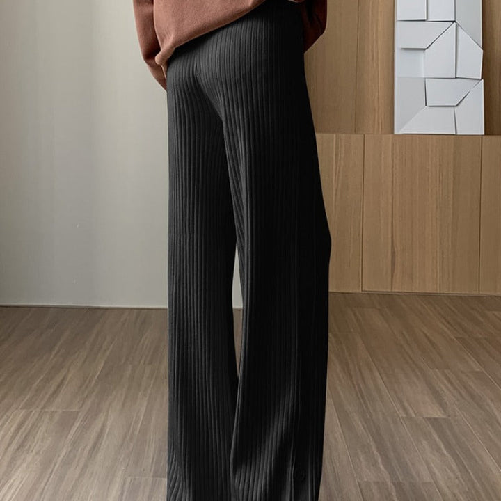 Pantaloni in tessuto con cutout alle gambe