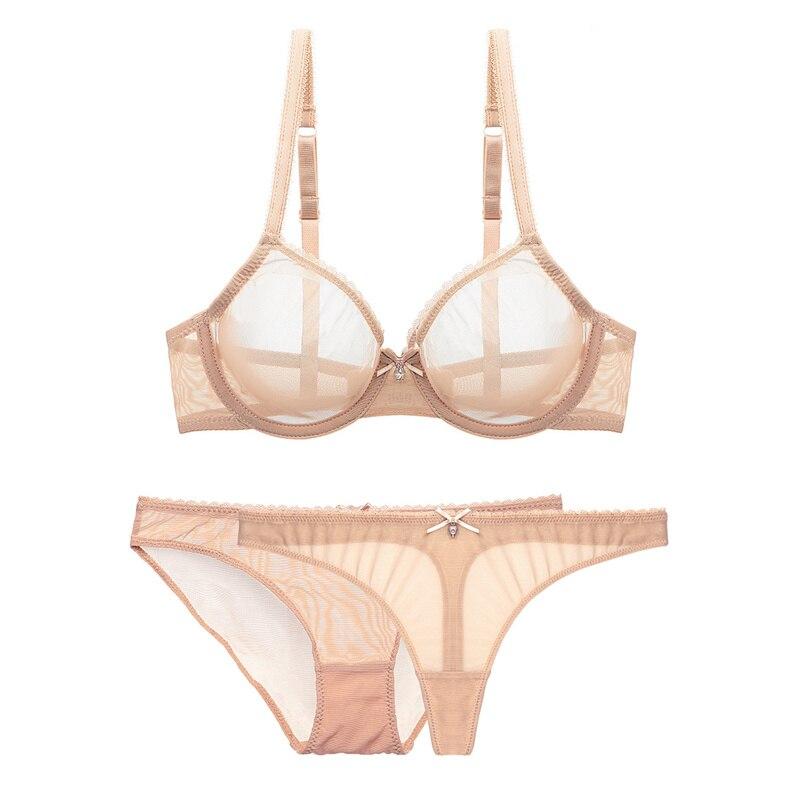 Set lingerie trasparente