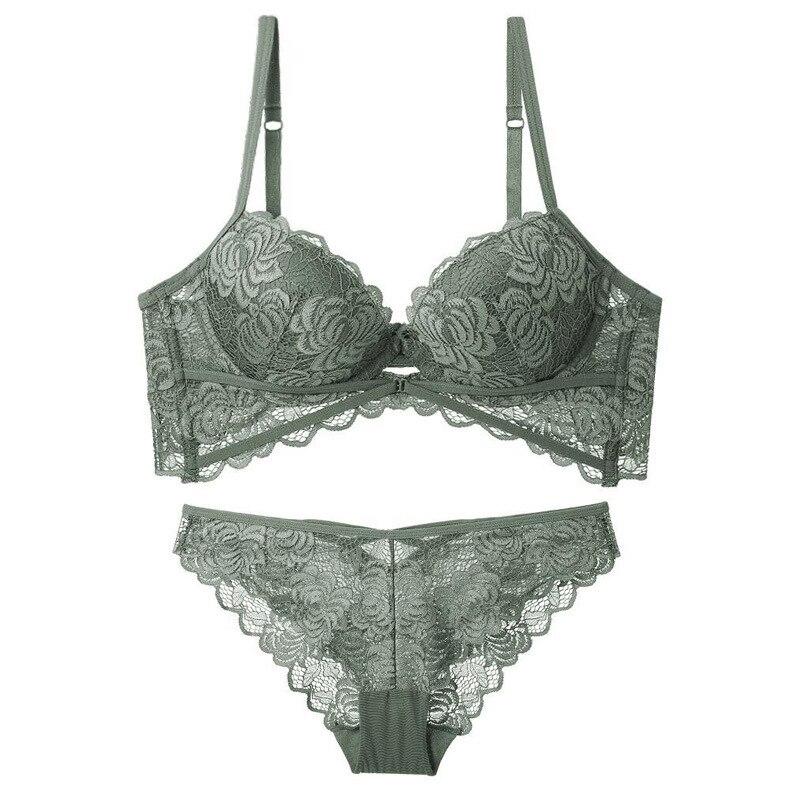 Set lingerie in pizzo effetto Push UP