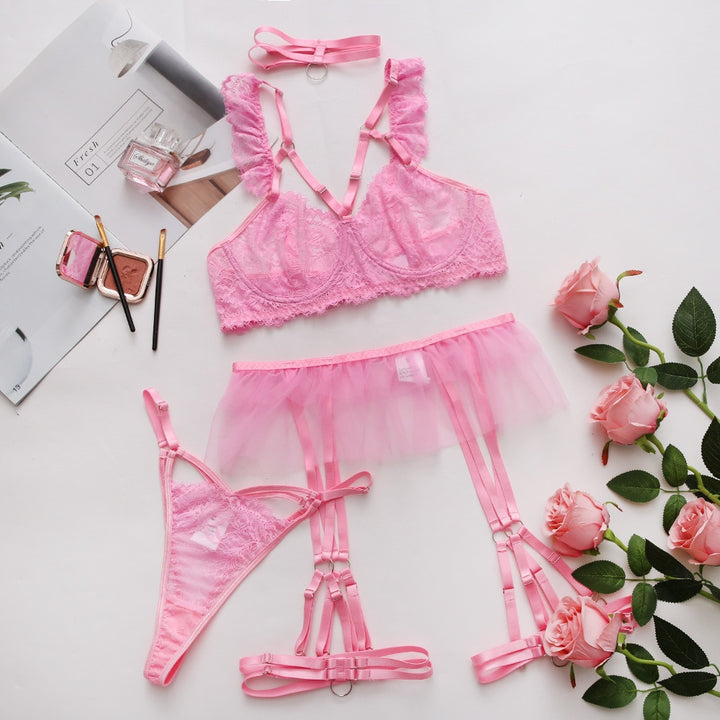 Completo intimo 3 pezzi con balza e righe decorative