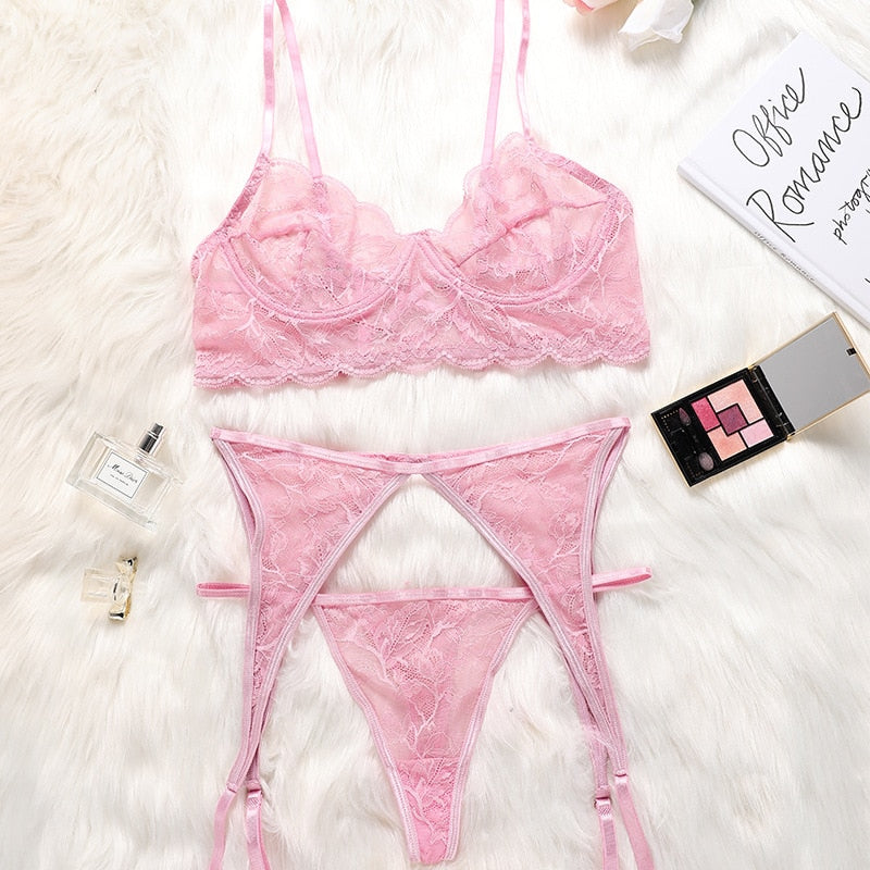 Completo intimo in pizzo 3 pezzi